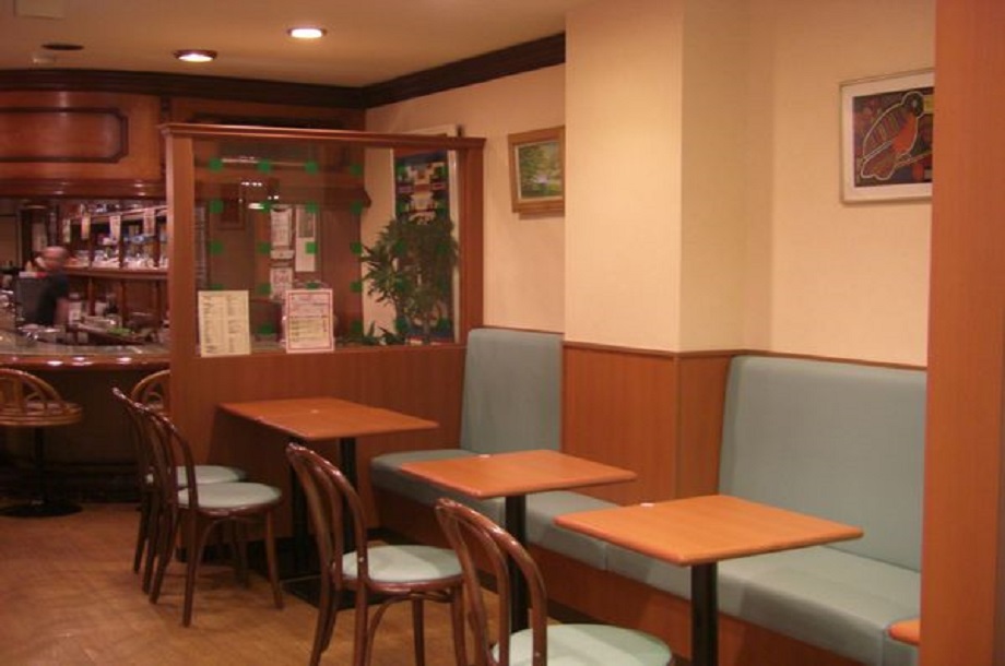 店内座席