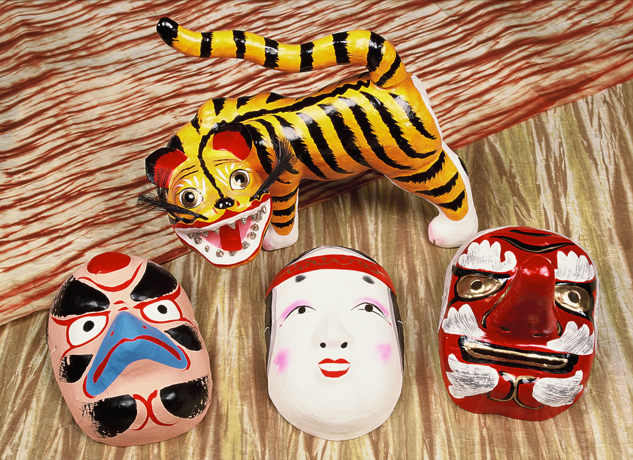 人形 古い人形 張り子 張子 三つ山 姫路張子 製作者 松尾好夫 松尾隆 高さ11約 cm 郷土人形 郷土玩具 (3f92)